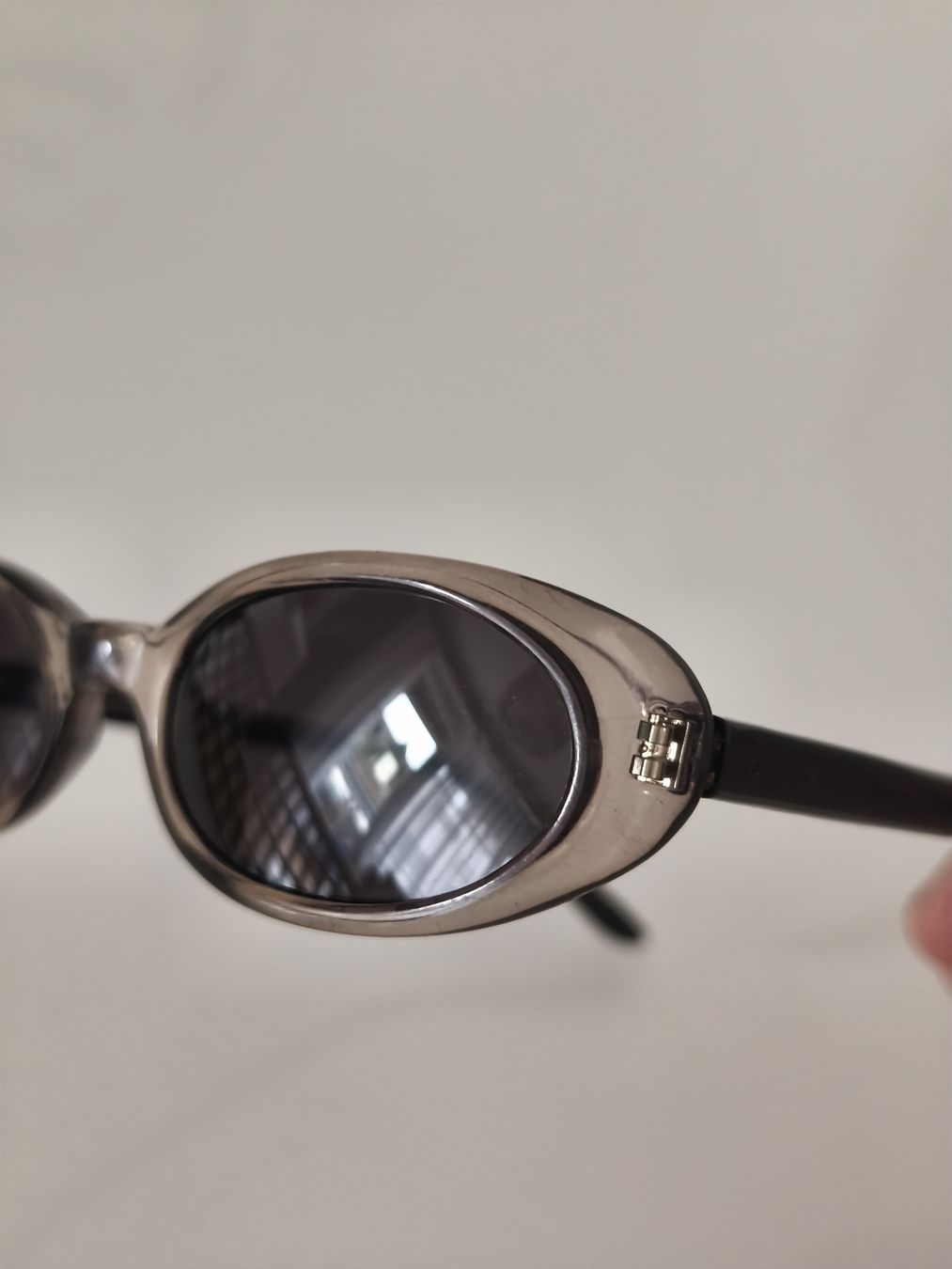 Guess Occhiali & Lenti: Guess Sonnenbrille Orginal – Usato da Basel venduto da Meda.moja 1