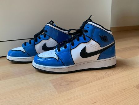 Nike Jordan 1 mid Signal blue, 39