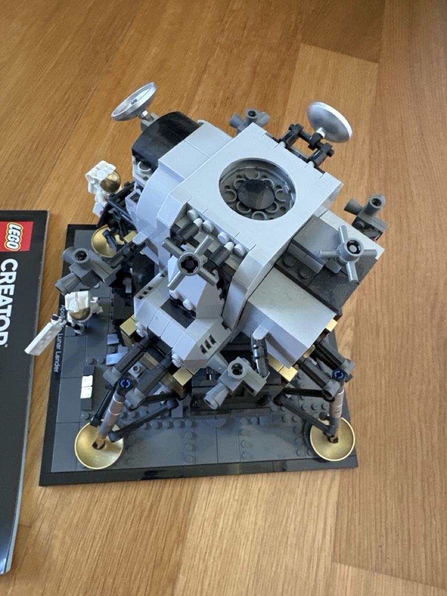 Lego Kit di costruzioni: LEGO Creator Mondlandefähre 10266 – Usato da Zuerich venduto da Elduende 1