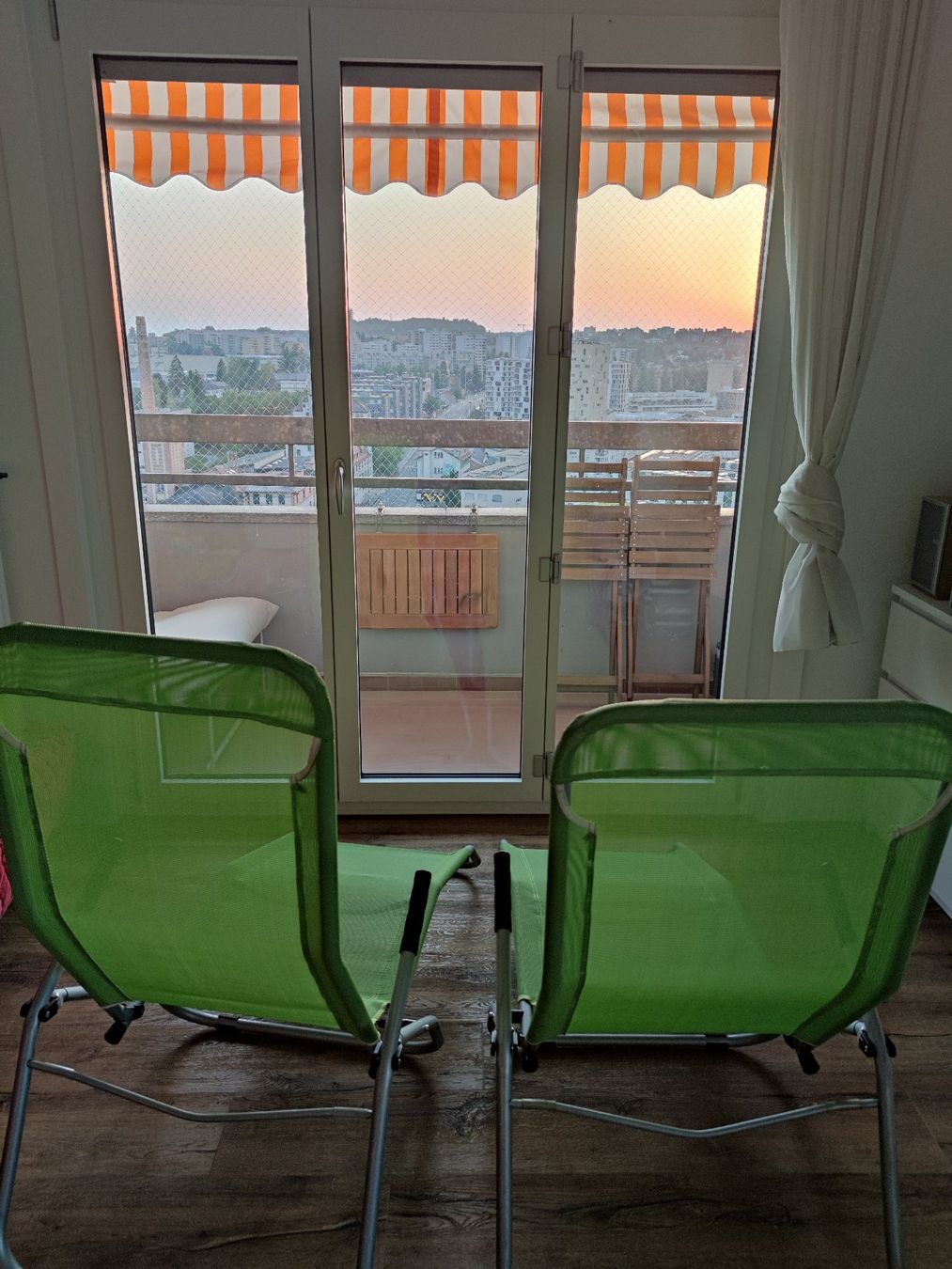 Sedie a sdraio: 2 Set Liegestühle Sonnenliegen, hellgrün – Usato da Fribourg venduto da Elyngwen