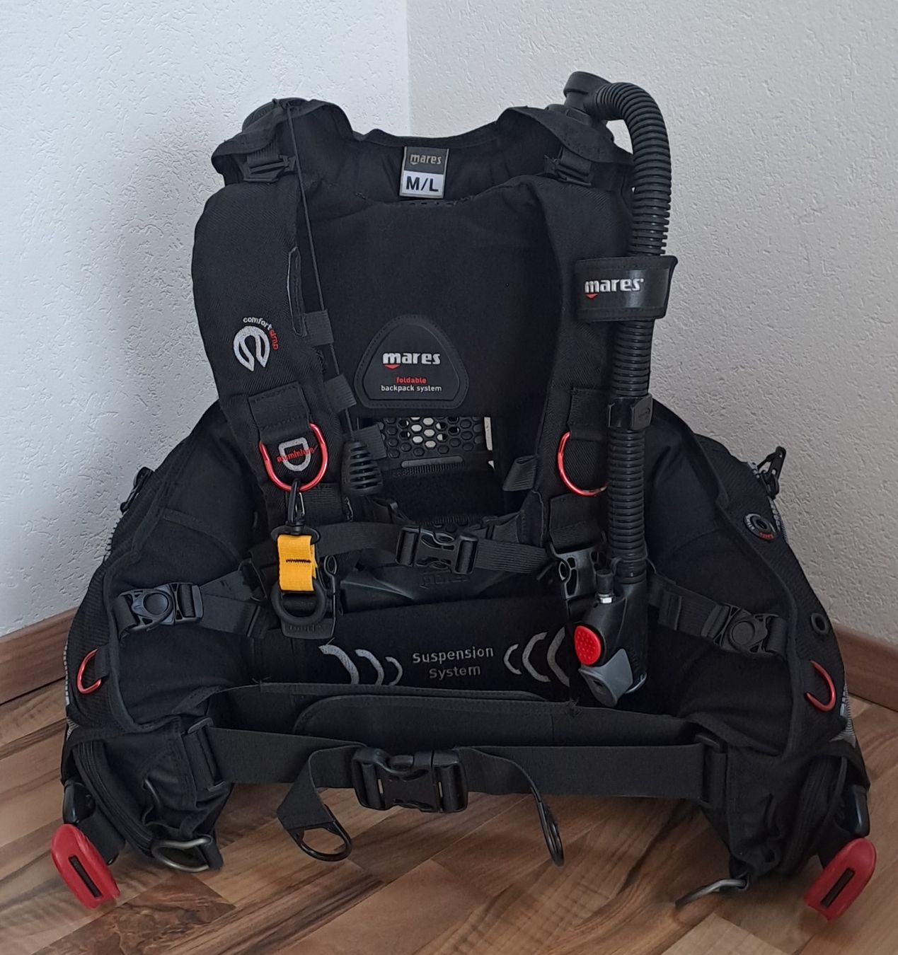 Mares Détendeurs & Vestes: Mares Hybrid Pure BCD – D'occasion à Niederdorf par fah_9wky