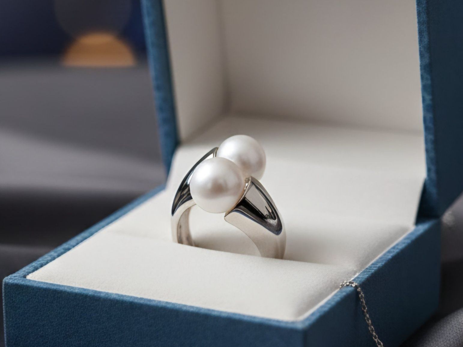 Anelli: Eleganter Silberring 925 mit zwei echten Perlen - NEU – Nuovo e nell'imballaggio originale da Uetikon am See venduto da Coralreef