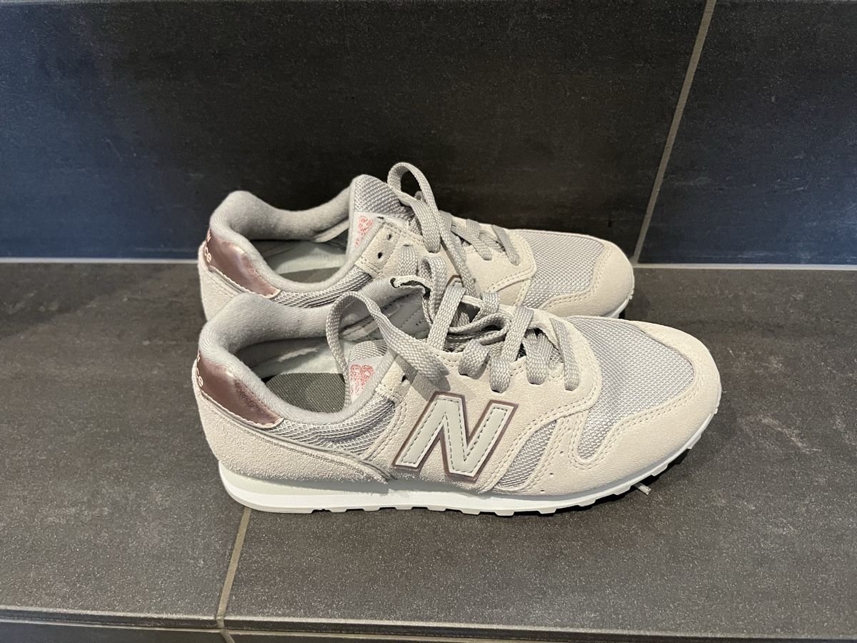 New Balance Scarpe da donna: New Balance Sneaker neu! 37 – Nuovo (secondo la descrizione) da Eich venduto da nishablue