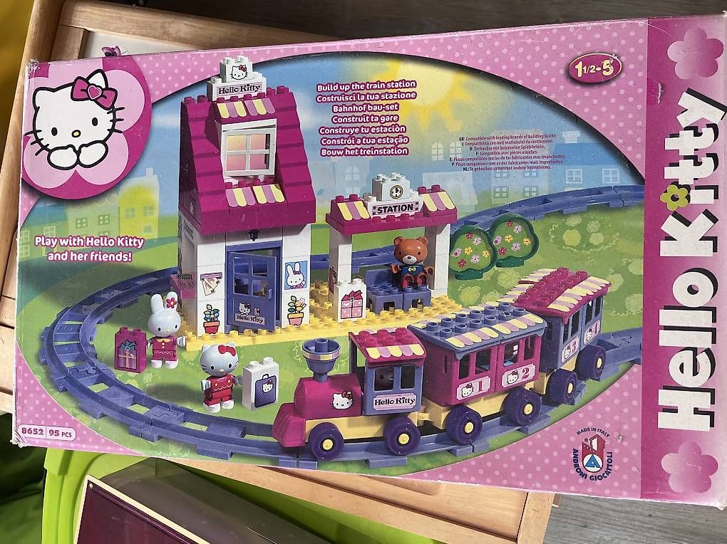 Spielzeuge: Train Hello Kitty – Gebraucht aus Yverdon-les-Bains von car_xd5s