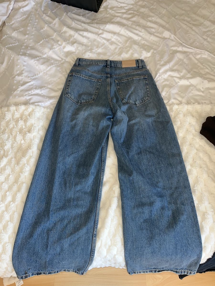 Pull&Bear Jeans: Jean Pull and Bear femme bleu  – D'occasion à Semsales par theaa157 1