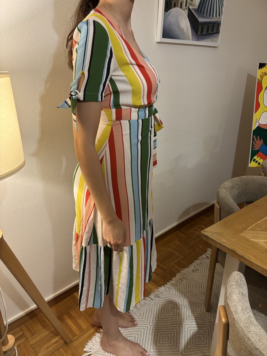 Mango Vestiti: Robe d'été rayée, taille S - Parfaite pour la saison! – Usato da GENÈVE venduto da Gaasss