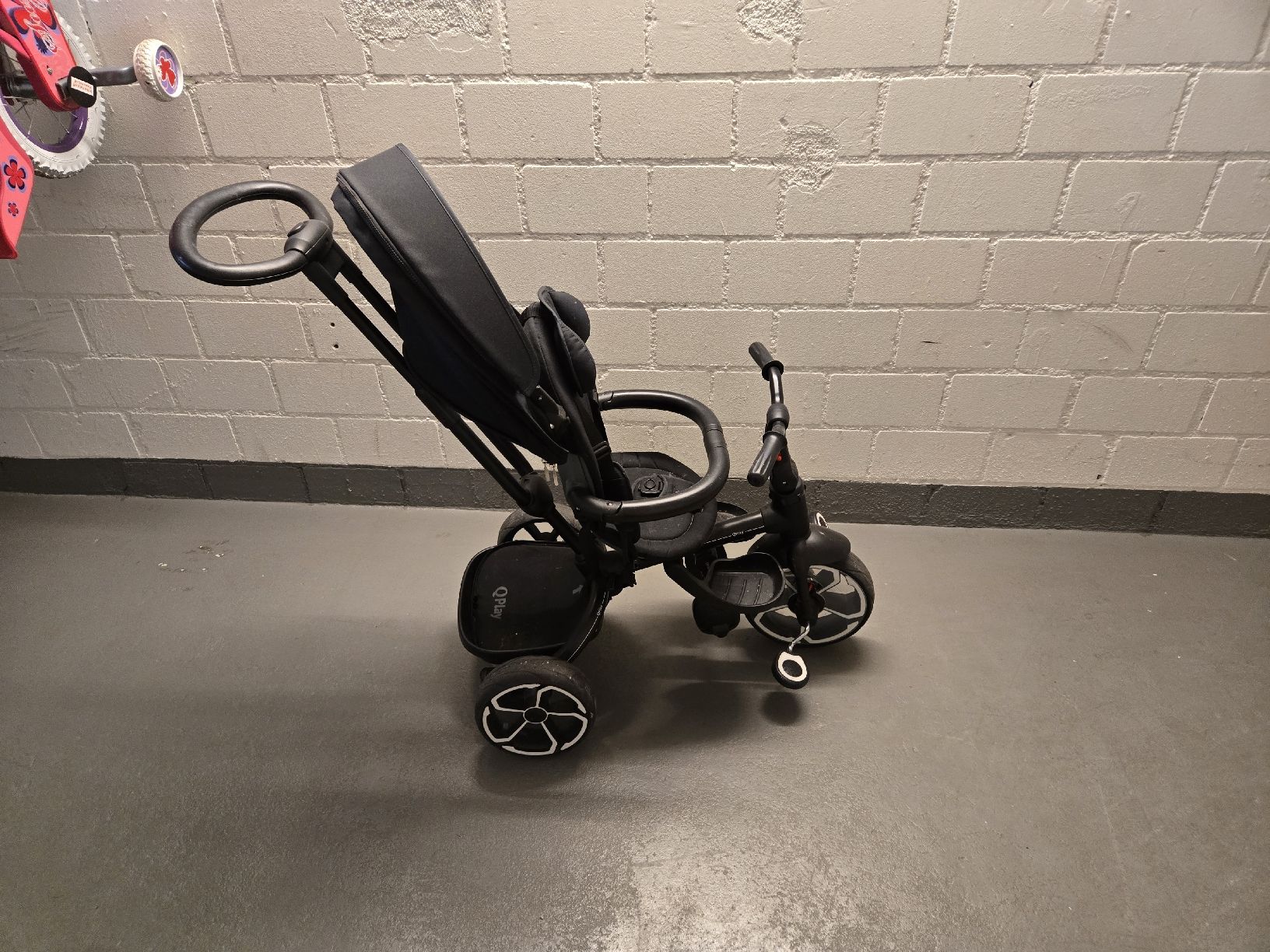 Veicoli per bambini: Qplay Tricycle Rito Black – Usato da Winterthur venduto da SneakersLeo