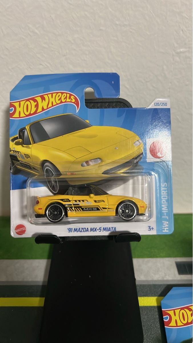 Hot Wheels Modellini d'auto: Hot Wheels '91 Mazda MX-5 Miata, gelb – Nuovo (secondo la descrizione) da Thayngen venduto da sop_2xnz