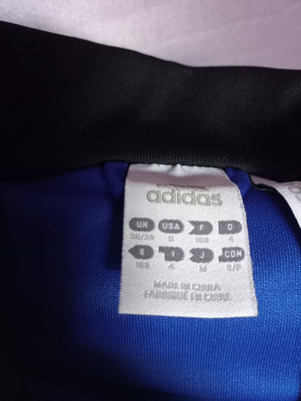 Adidas Hemden, T-Shirts & Polos: Adidas langarm Shirt – Gebraucht aus Eschenbach / LU von Katkut 2