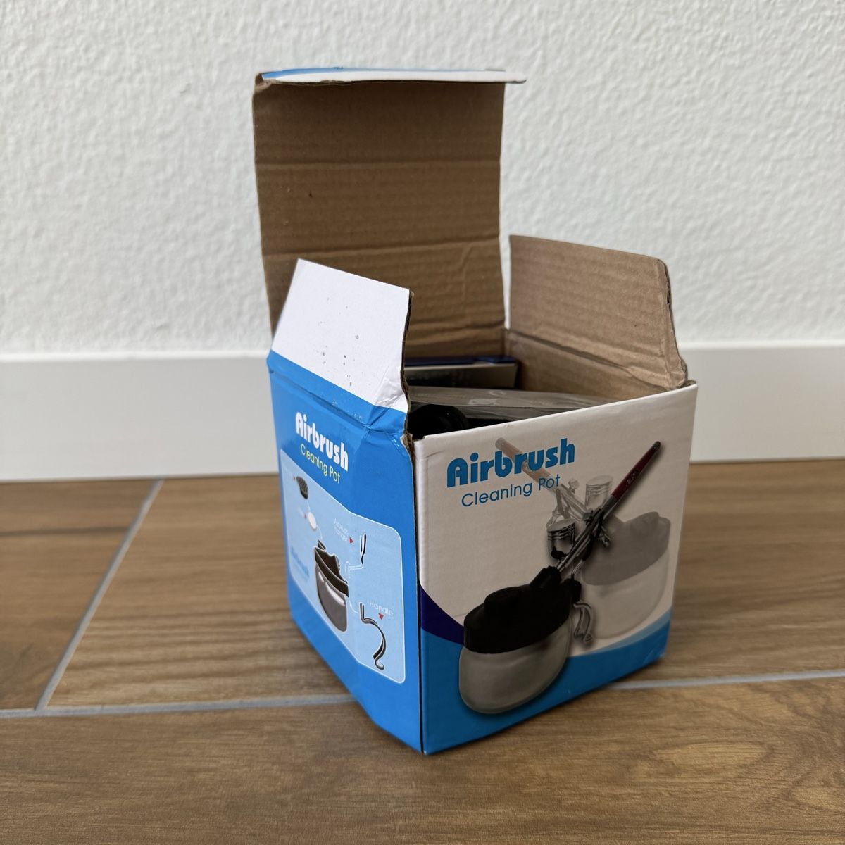 Autres articles pour la maison: Airbrush Putz Cleaning Pot – Neuf (Voir description) à Binningen par lebol0319