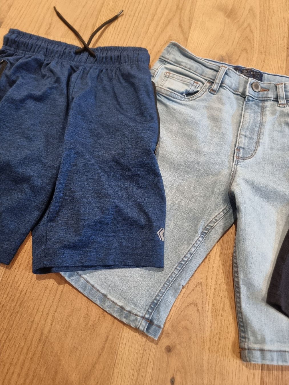 Next Pantalons: Next Shorts-Set, 128 – D'occasion à Buttikon SZ par Limo180 2
