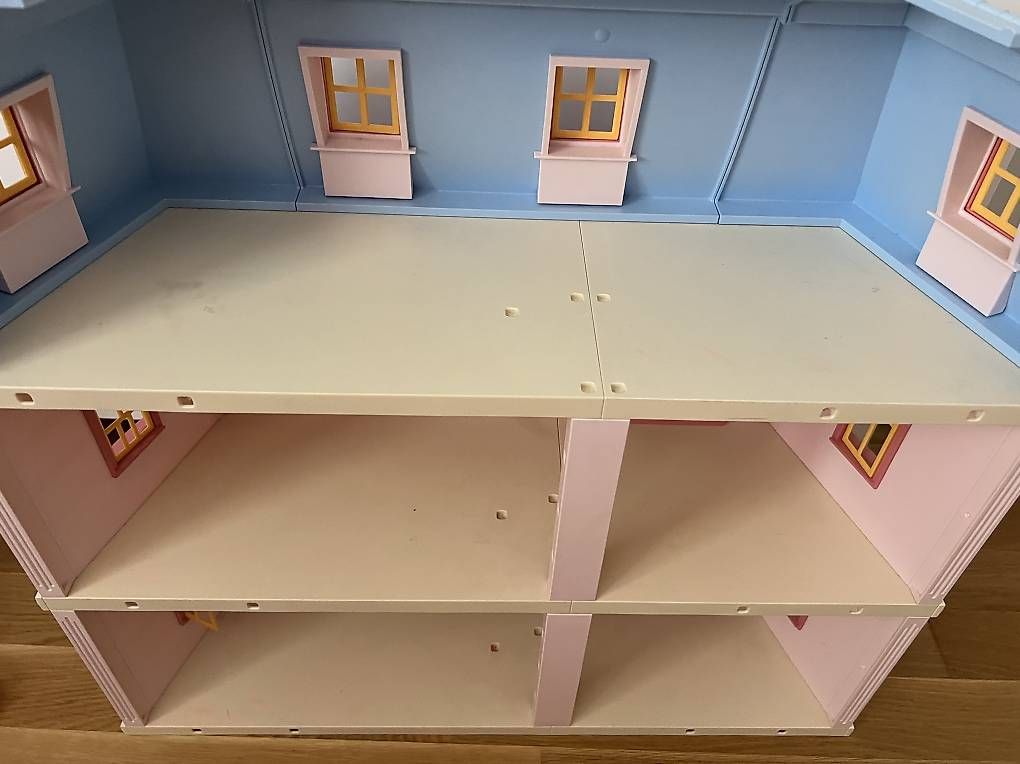 Playmobil Case e mobili per bambole: Playmobil Wohnhaus mit Klingel (Geräusch) – Usato da Steinhausen venduto da san_c7kq 3