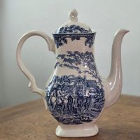 Myott's "Country Life" Kaffeekanne, Staffordshire Ware!