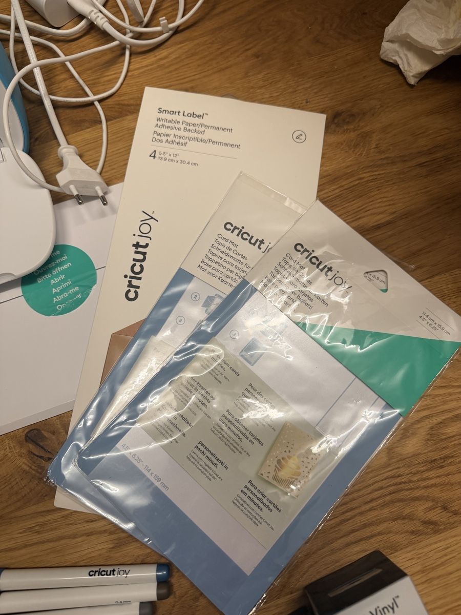 Cricut Kit bricolage: Schneideplotter Cricut Joy mit viel Zubehör – Usato da Dottikon venduto da milfreitraj 5