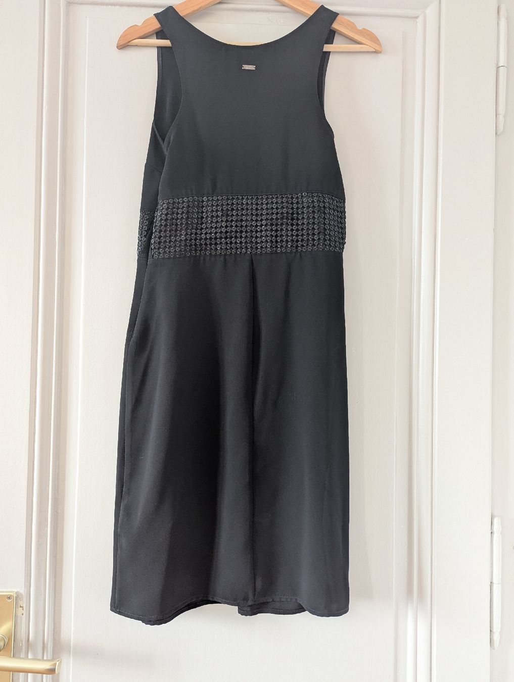 Armani Vestiti: sublime robe Armani 38 M – Usato da Montreux venduto da dem_gyt9 2