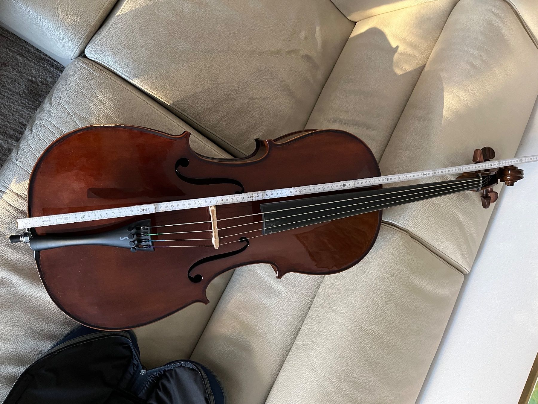 Strumenti musicali: Kinder Cello mit Bogen und Tasche – Usato da Teufen AR venduto da Narina40 6