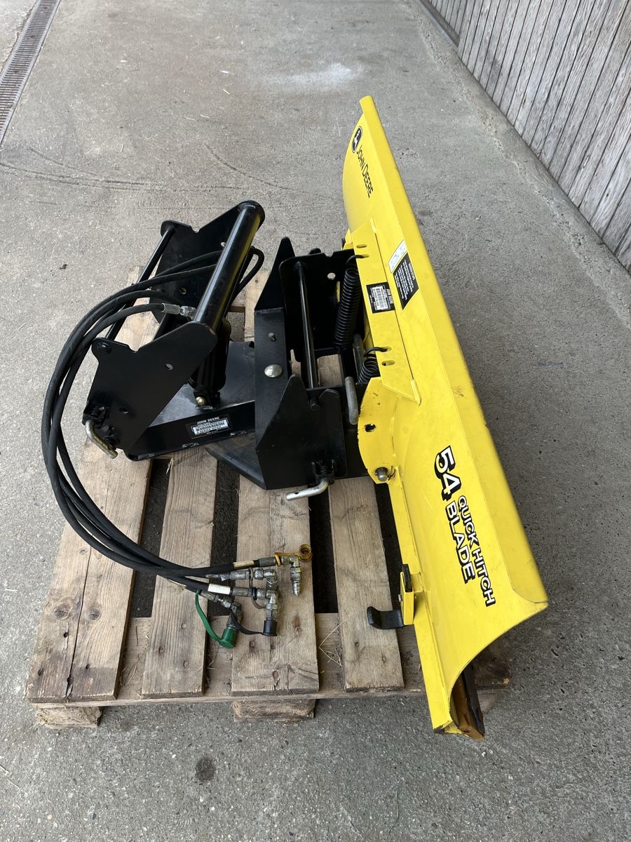 John Deere Schneeräumung: Schneepflug John Deere – Gebraucht aus Attiswil von ans_2zbq