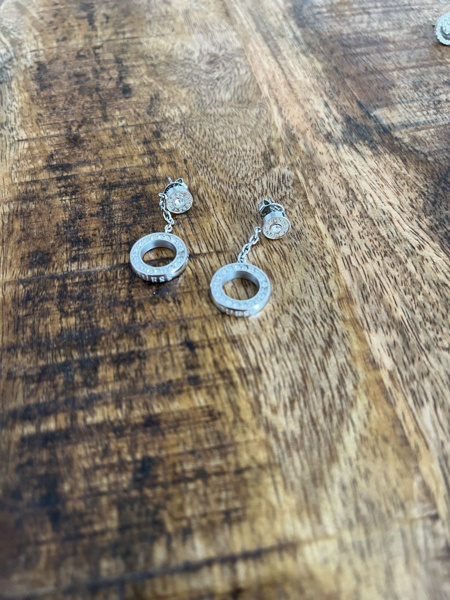 Swarovski Ohrringe & -stecker: Ohrringe silberfarben von Swarovski – Gebraucht aus Fahrwangen von vitorio01