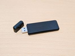 Ugreen Wireless-Adapter (AC1300 Dual-Band)