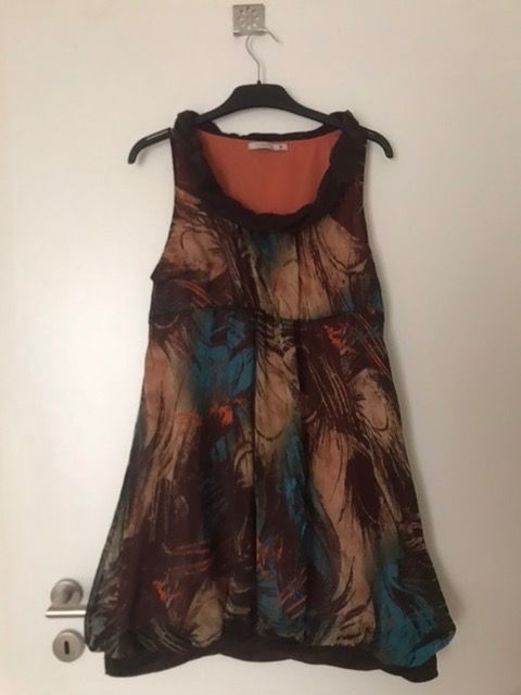 Vestiti: Robe, M, Soggo – Usato da Boudry venduto da JulieG13