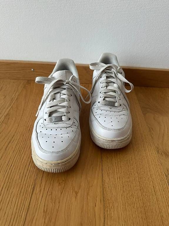 Nike Scarpe da uomo: Nike Air Force Schuhe – Usato da Wallisellen venduto da Michelle06 1