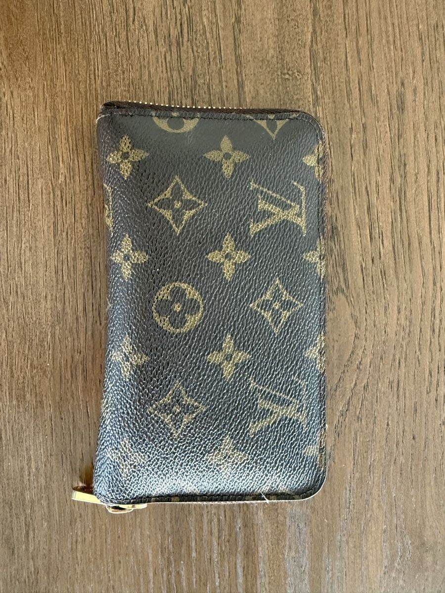 Louis Vuitton Portamonete: Louis Vuitton Zippy Wallet Monogram  – Usato da Davesco-Soragno venduto da tin_6xjv 1