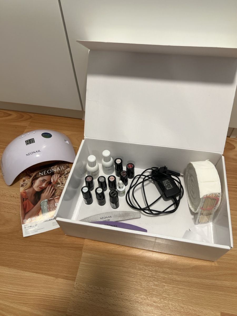 Ongles artificiels: NEONAIL UV-LED Lampe Set mit Farben – Neuf (Voir description) à Gams par kra_hj2k