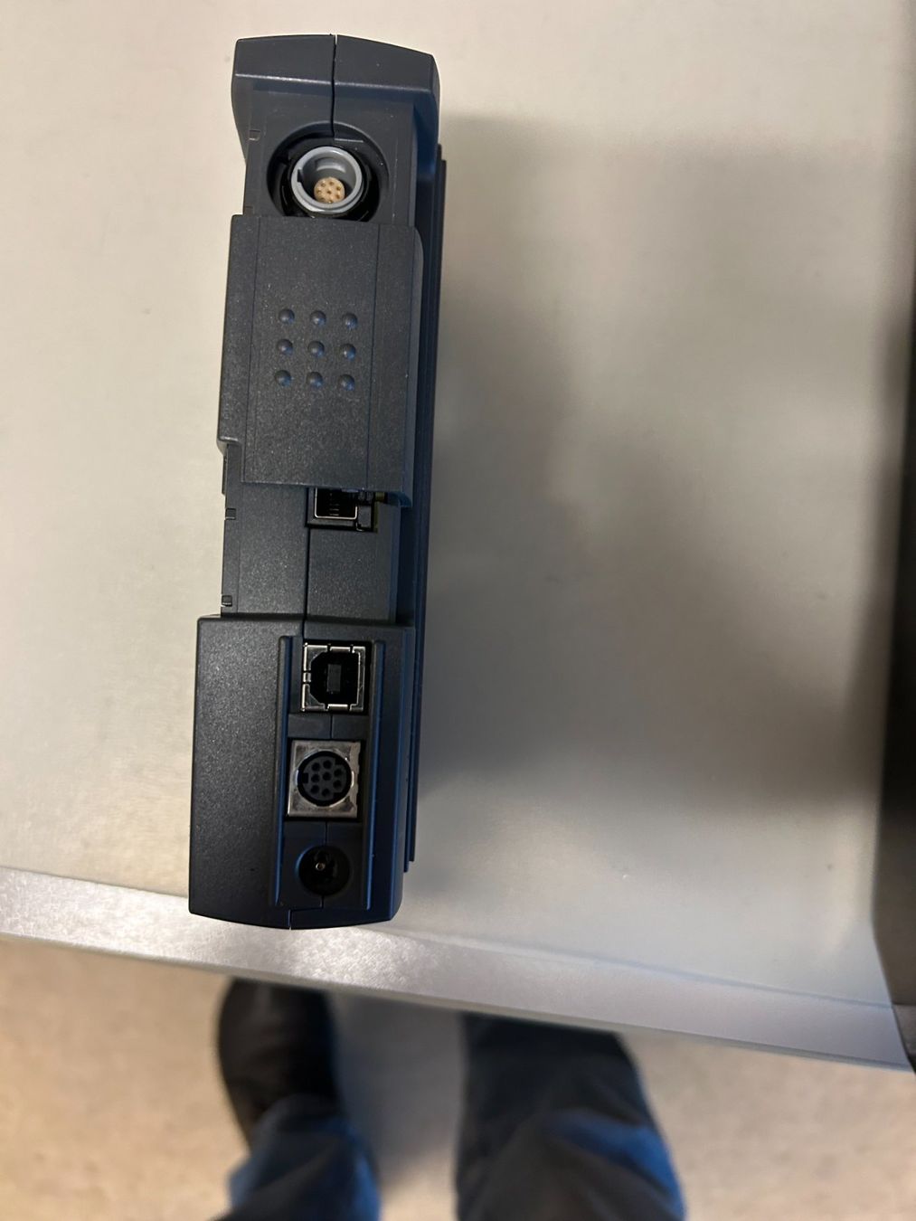 Unità & Adattatore: (Schneider) USB interface, ComPact NSX / NSXm  - TRV00911 – Usato da Breganzona venduto da crimichi 3