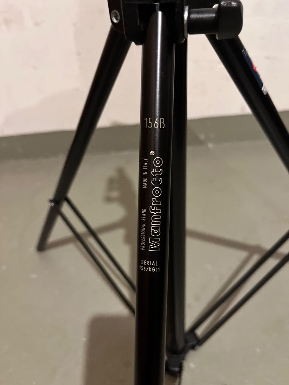 Manfrotto Stative & Stativköpfe: Manfrotto 156B Mini Pro Stand Stativ – Gebraucht aus Zürich von Ember2Inferno 2
