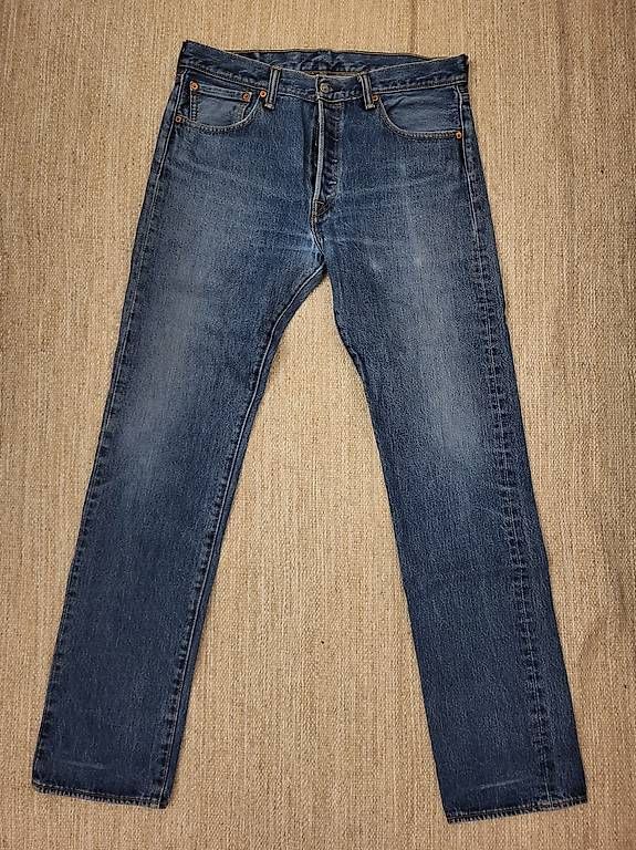 Jeans: Jean Levis 33x34  – Usato da Lausanne venduto da imreloumaye 1