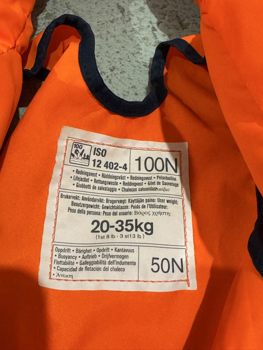 Helly Hansen Giubbotti di salvataggio: Schwimmweste für Kind – Usato da Wohlenschwil venduto da susburg 2