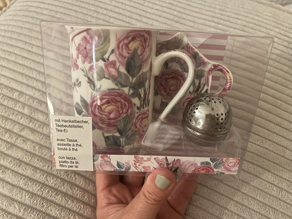 Geschirrsets: tee set tasse NEU – Gebraucht aus Zürich von anna-anna123