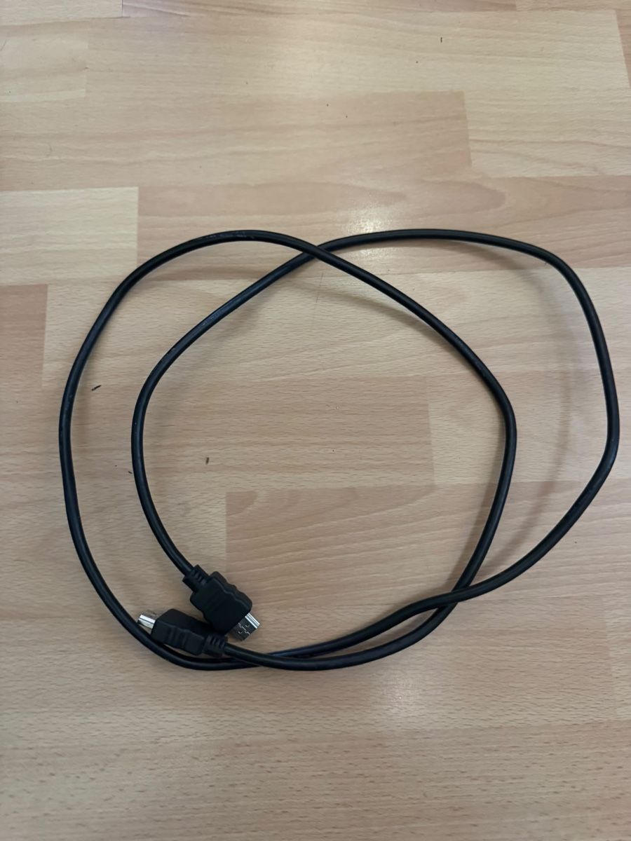 Sony Konsolen: PS4 Slim Konsole + 2 Controller , Top Zustand – Neu (gemäss Beschreibung) aus Roggwil BE von Alee.scd 2
