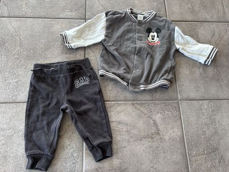 Kleiderset Gap Hose + Disney Mickey Jacke Gr 80