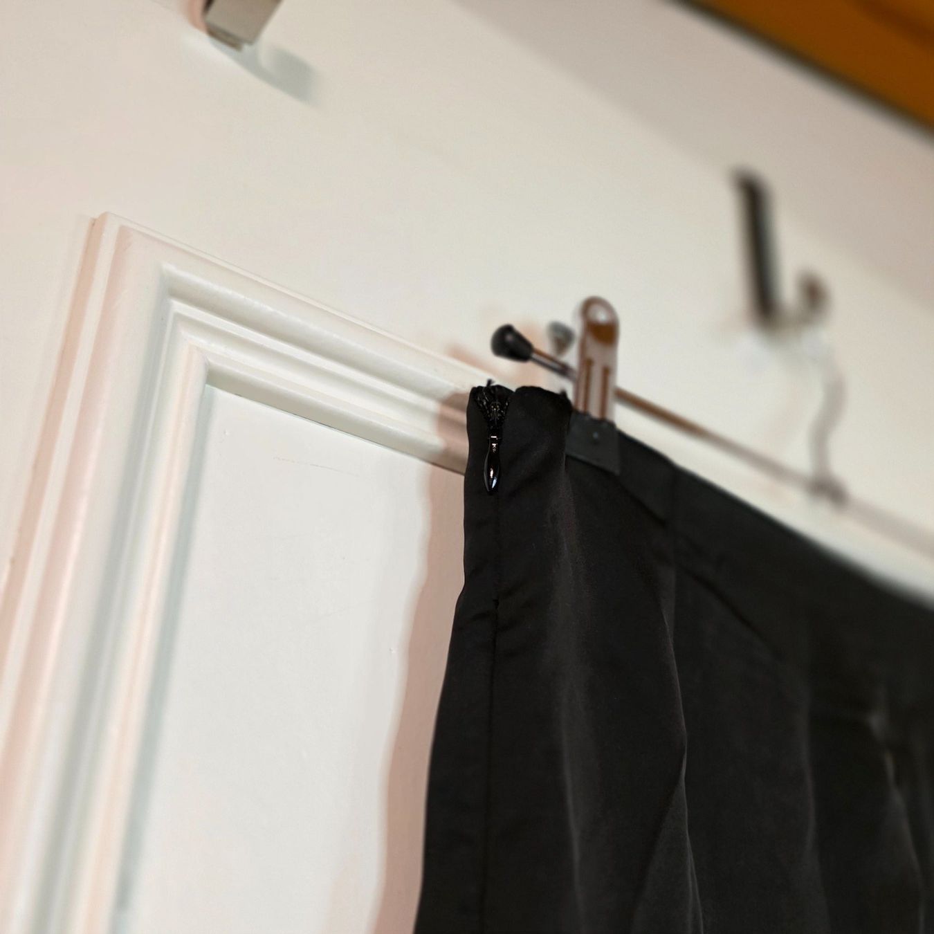 Pantaloni: Elegante, schwarze Hose Gr.38/M – Usato da Wald ZH venduto da CapLux 4