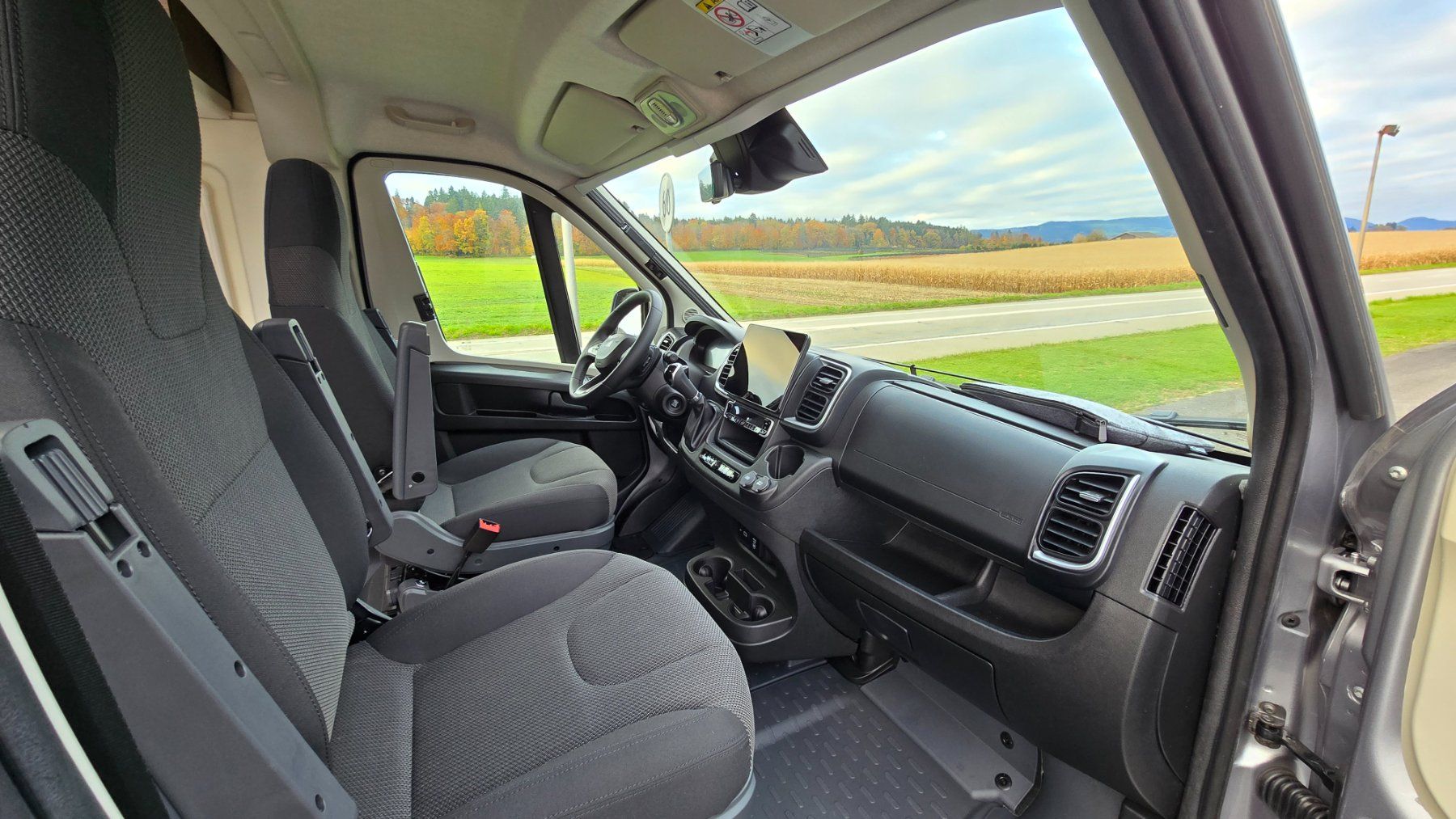 Westfalia Veicoli da campeggio: Westfalia Columbus 600 E, Grigio Campovolo – Nuovo e nell'imballaggio originale da Lohn-Ammannsegg venduto da MOBYCAMPERS 2