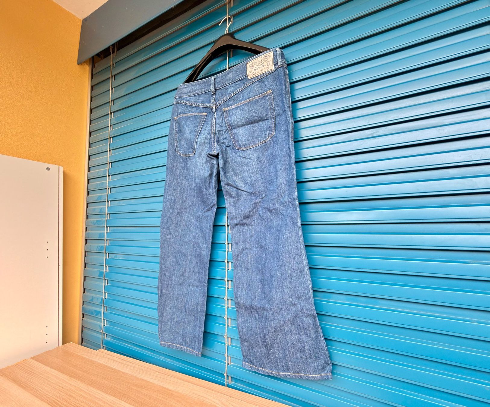 Diesel Jeans: Jean DIESEL patte d'éléphant – Usato da Thônex venduto da Suisse.Shopping 5