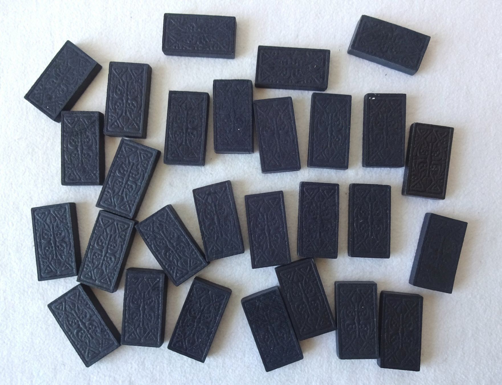 Giochi: antikes Domino – Usato da St.Gallen venduto da Paddington11 8