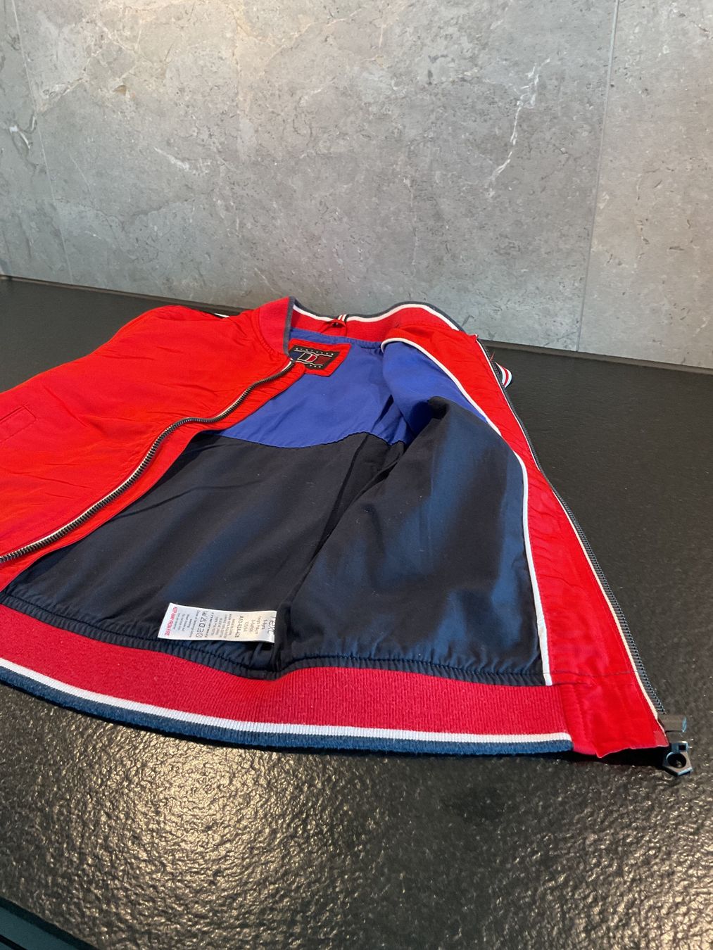 Next Vestes: Veste enfants – Neuf (Voir description) à Neuchâtel par sta_7qfy 3