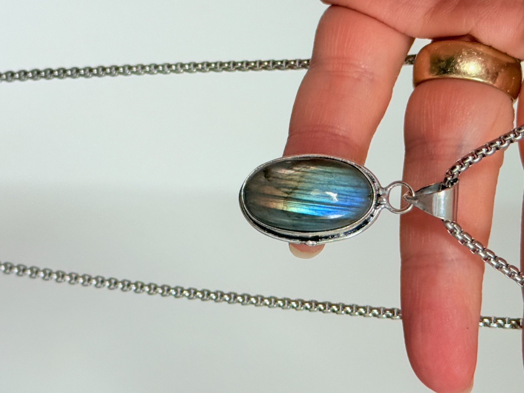 Colliers: Collier labradorite, élégant et tendance ✨ – Neuf avec emballage d'origine à Genève par AWWA 2