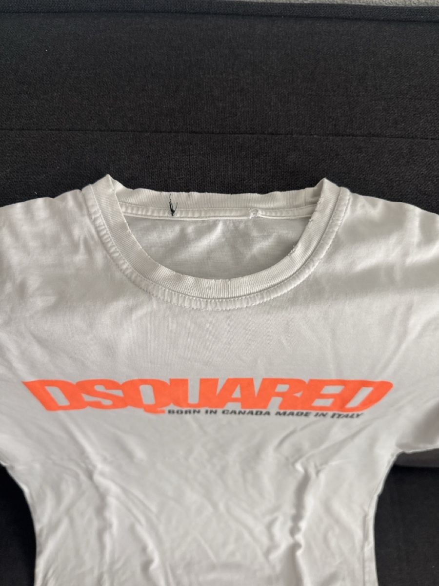 Dsquared2 T-Shirts: DSQUARED2 T-Shirt Weiss Grösse S Gebraucht – Gebraucht aus Derendingen von greygoose.63 1