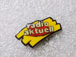 Ansteckpin 123: Radio Aktuell