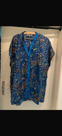 Seidenbluse Gr. 40, Sommerlich gemustert, top Zustand!