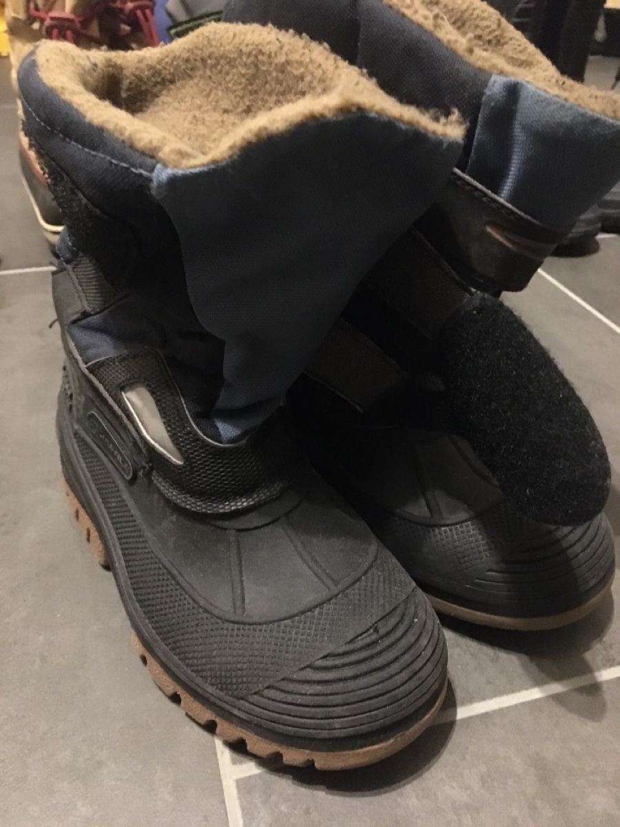 Scarpe per ragazzi: Winterschuhe gr. 32 – Usato da Bauma venduto da ladygaby