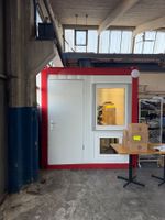 Container Büro mit Fenster und Tür, sehr guter Zustand