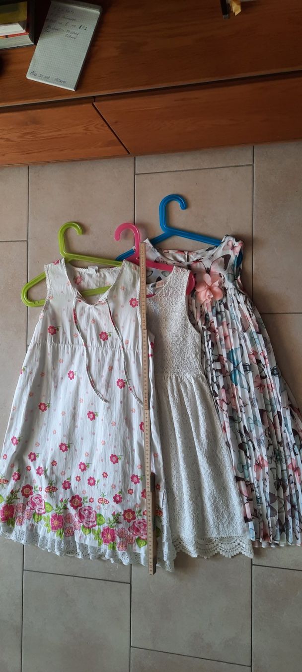 Lotti & Set di vestiti: 3 Sommerkleider Gr. 140 – Usato da Volketswil venduto da Merkur10
