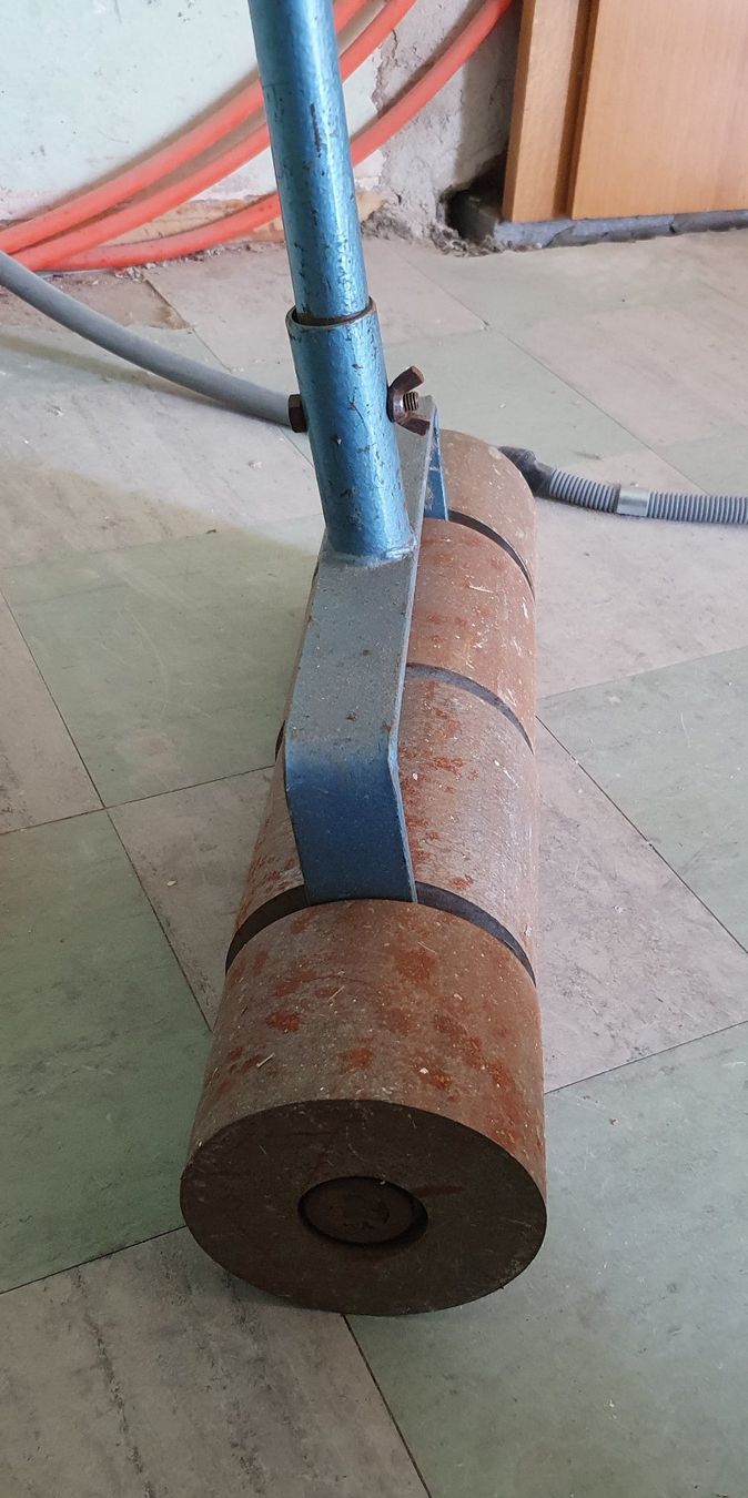Tutti gli attrezzi: Rullo 50 kg per linoleum e PVC – Usato da Rodi-Fiesso venduto da Max_888 2