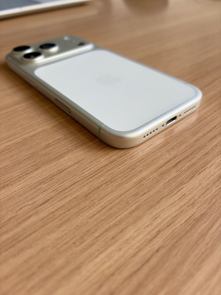 Apple Telefoni cellulari / Smartphones: iPhone 17 Pro - 256 GB - Silver – Nuovo (secondo la descrizione) da Buchs ZH venduto da don_angelo88 5