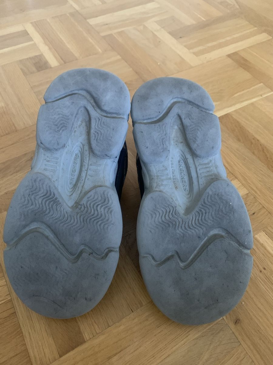 Skechers Scarpe per ragazzi: Kinderturnschuhe – Usato da Basel venduto da Pardesi84 2
