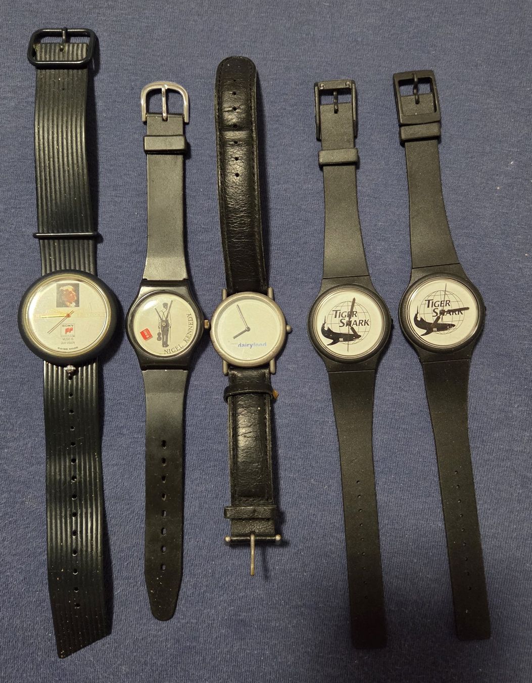 Orologi: Lot de 5 montres publicitaires – Usato da Neyruz FR venduto da RocketRide